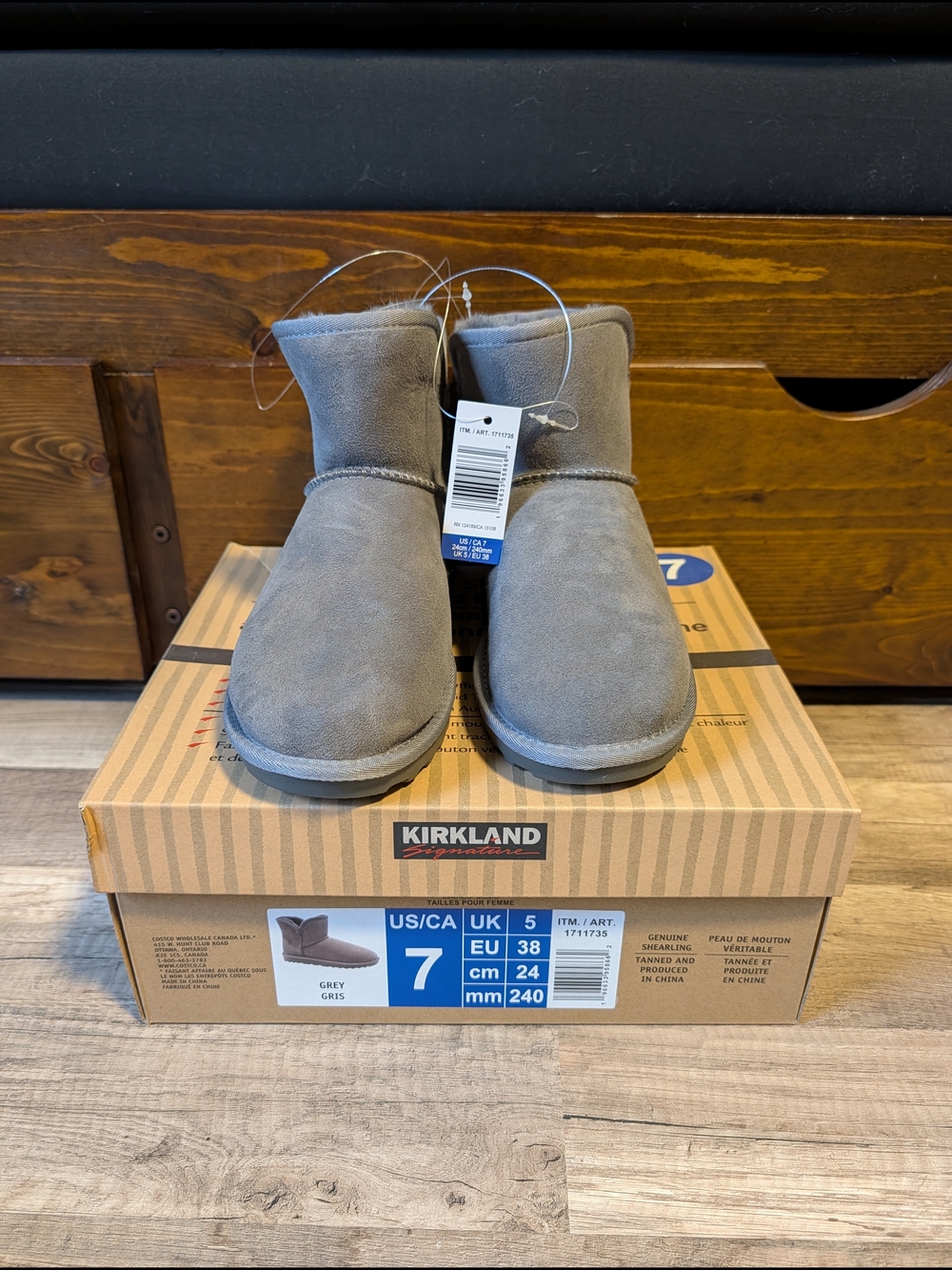 Kirkland Signature Ladies Shearling Scalloped Edge Boots